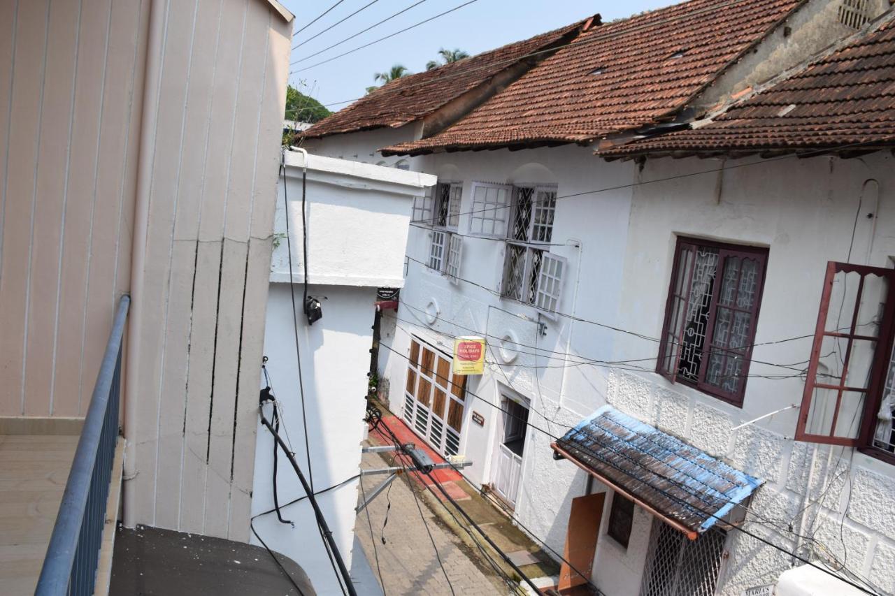 Fort Muziris Kochi Exteriör bild